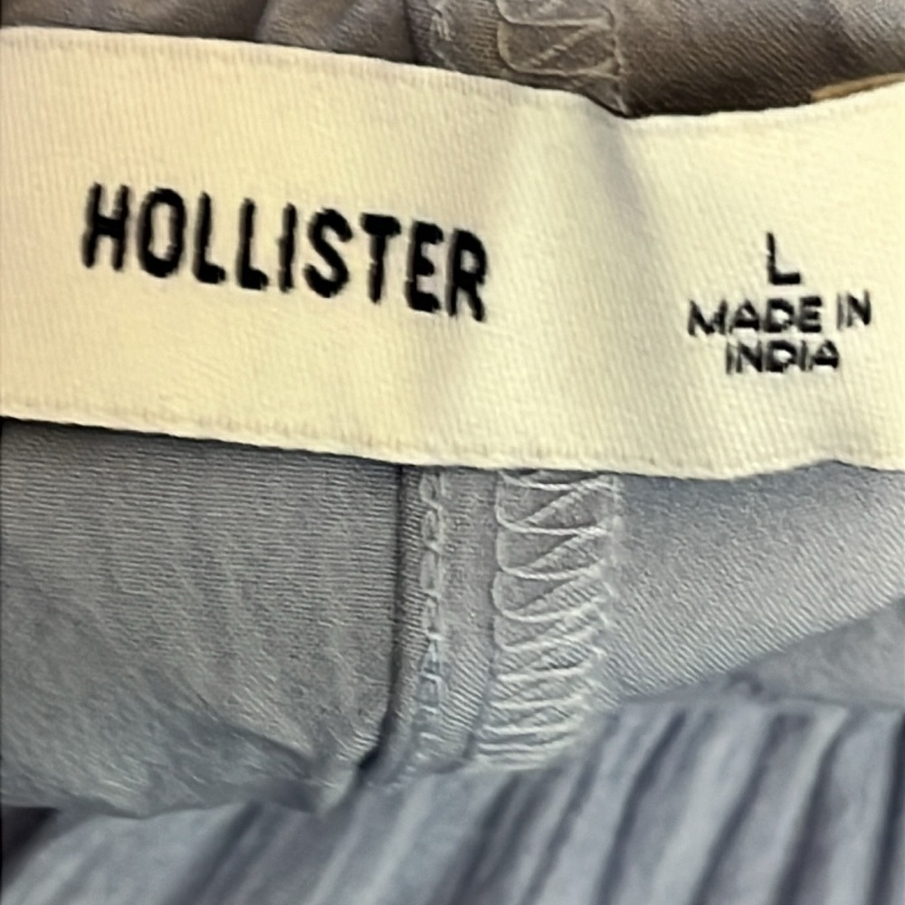 SOLD NWT❗️HOLLISTER Co Ladies Size LARGE Light Blue Ruffled Maxi Dress - Picture 4 of 8